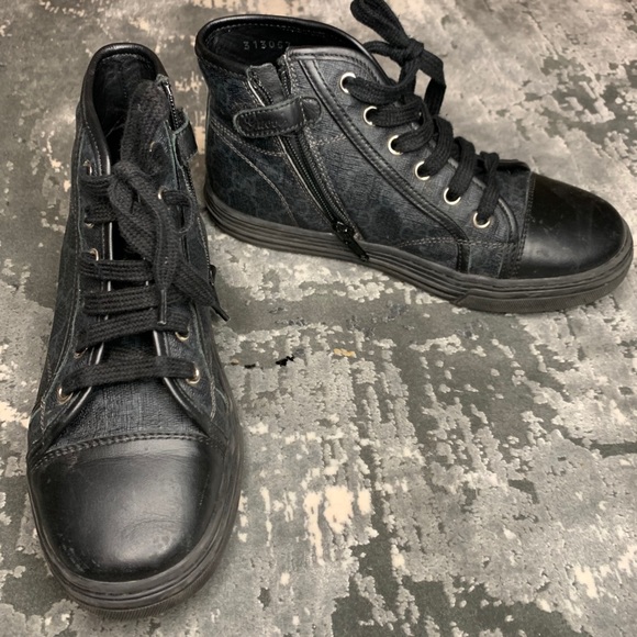 GUCCI - Picture 7 of 8